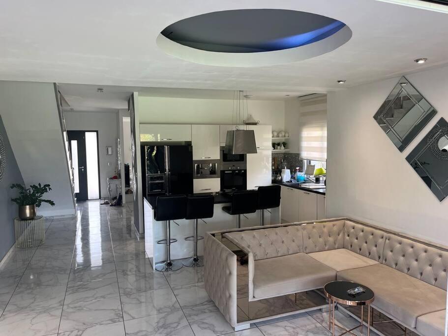 Cébazat Maison Entiere מראה חיצוני תמונה